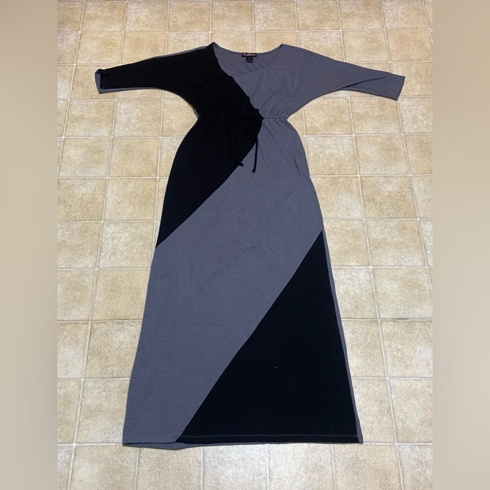 Delirious Elegant Long Sleeve Dress in Gray and Black